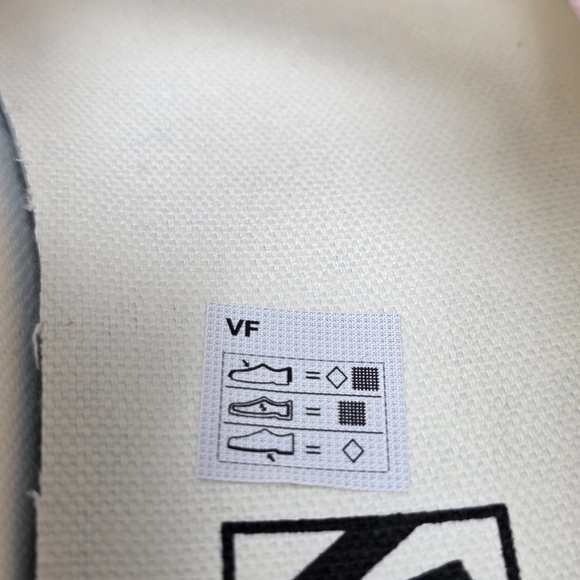 Vans Mary Jane Women's Pink White Buckle Design Sneakers 500714 Size 8.5 New - Picture 11 of 11